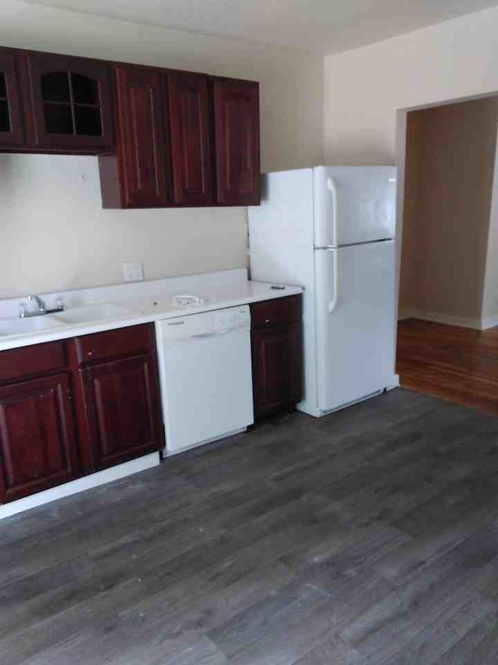 701 S James St #1 - Photo 4 of 41