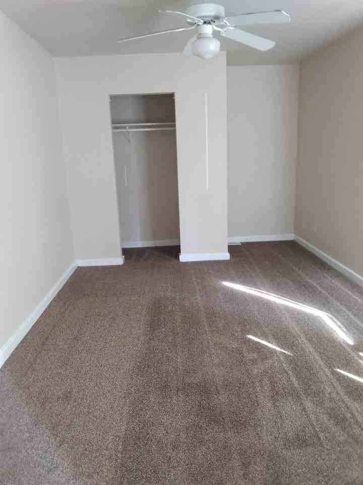 701 S James St #1 - Photo 7 of 41