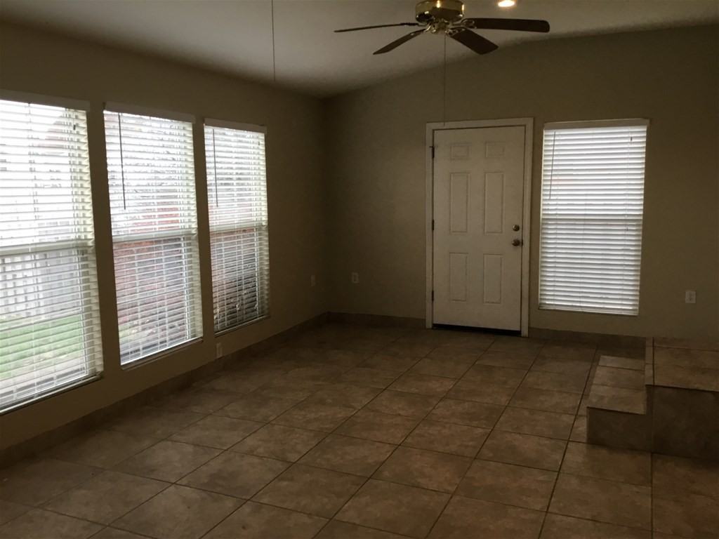 1011 Daisy Ln #NA - Photo 2 of 14