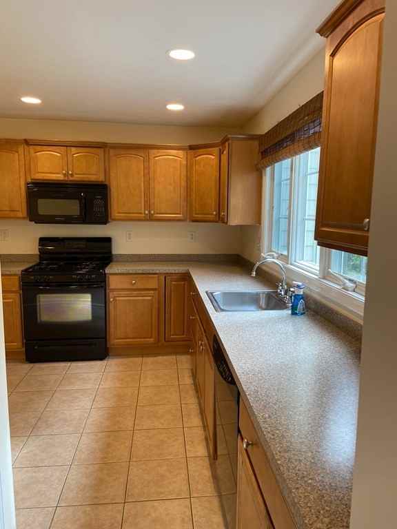 30 Kilby St #2 - Photo 3 of 14