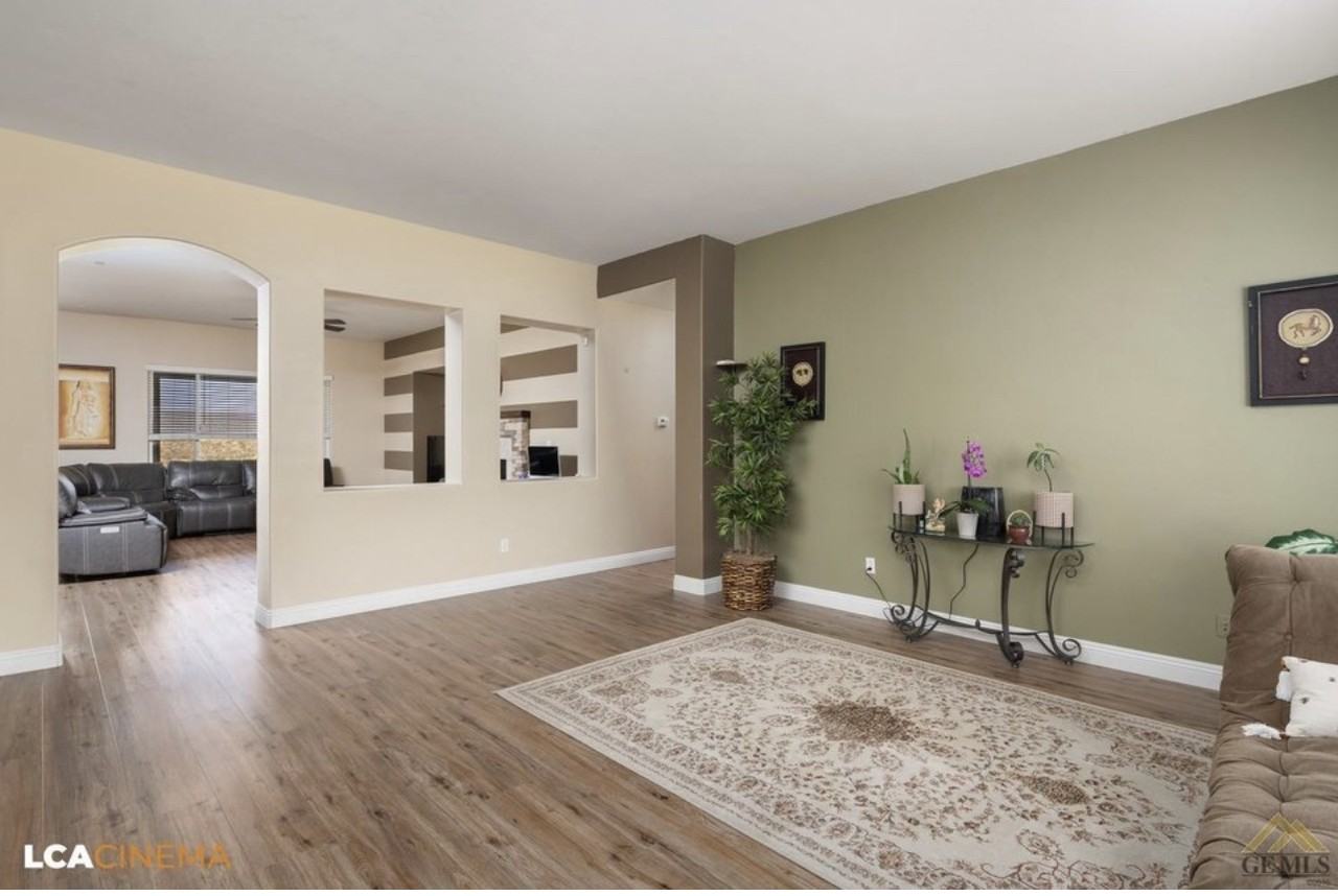 11012 Silver Falls Ave #NA - Photo 3 of 18