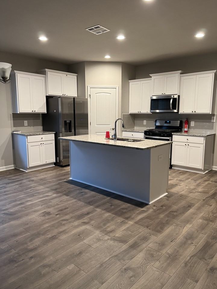 1509 Fairway Dr #NA - Photo 3 of 12