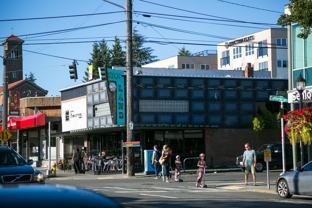 4433 42nd Ave Sw - Photo 1 of 1