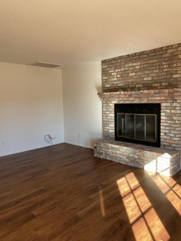 1495 Franklin Dr - Photo 3 of 7