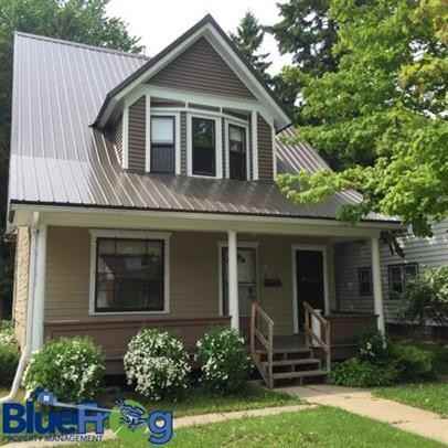 810 3rd St - Photo 3 of 25