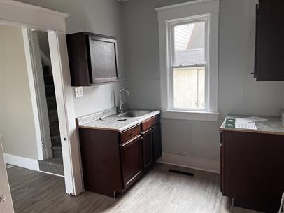 666 Pine St - Photo 3 of 6