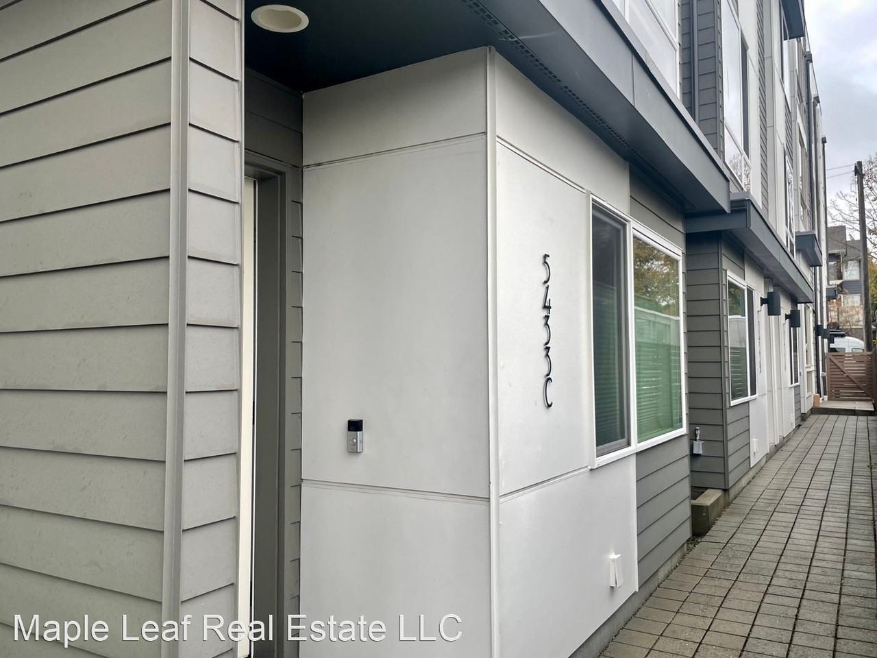 5433 California Ave Sw #C - Photo 2 of 30