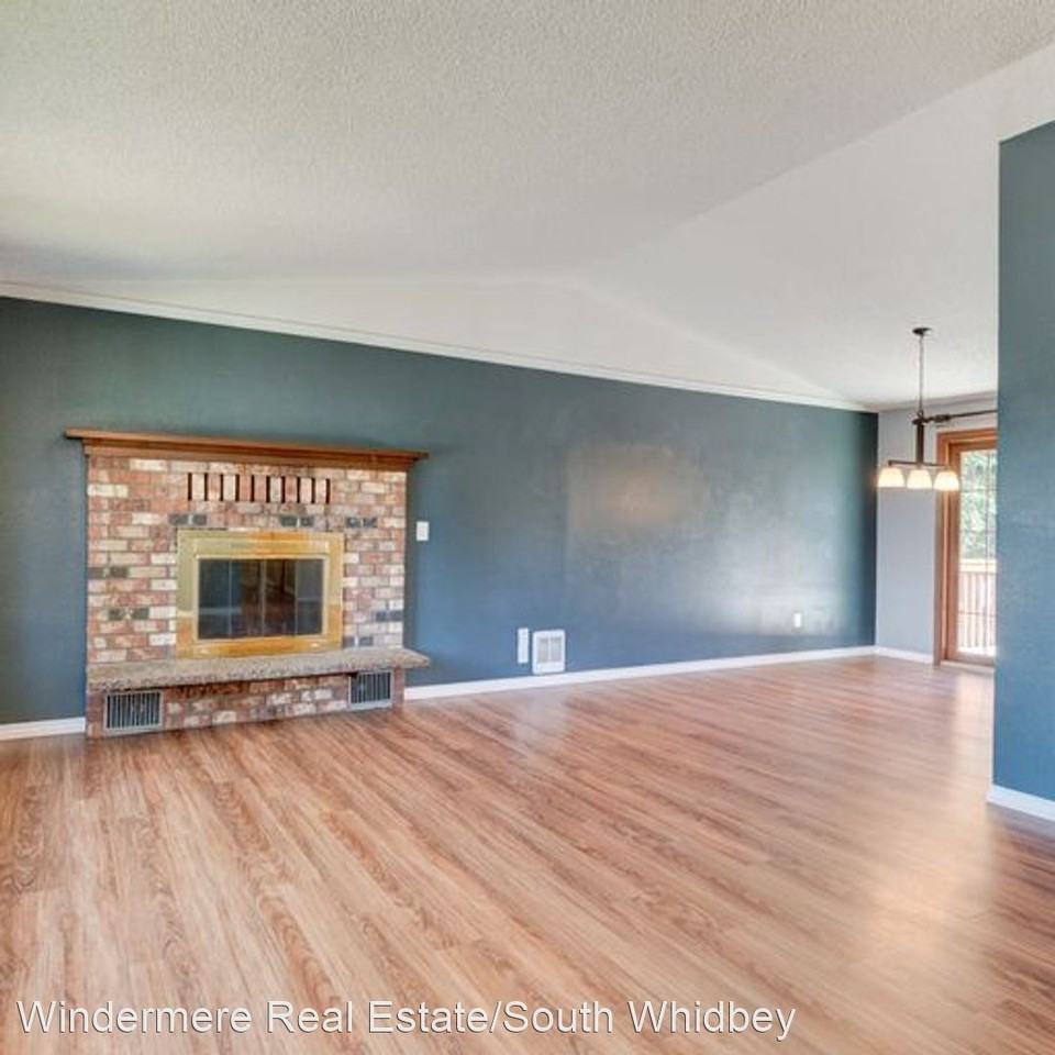 1207 Independence Ct - Photo 3 of 33