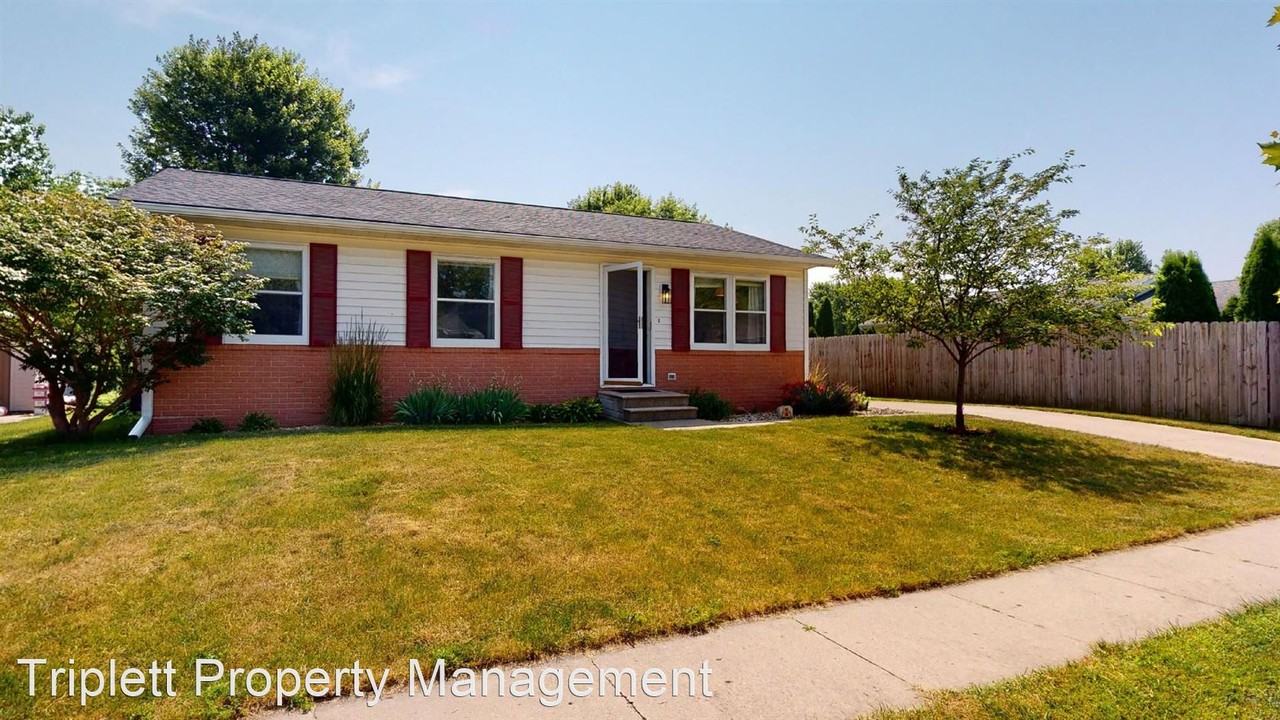 5440 Frost Dr - Photo 2 of 22