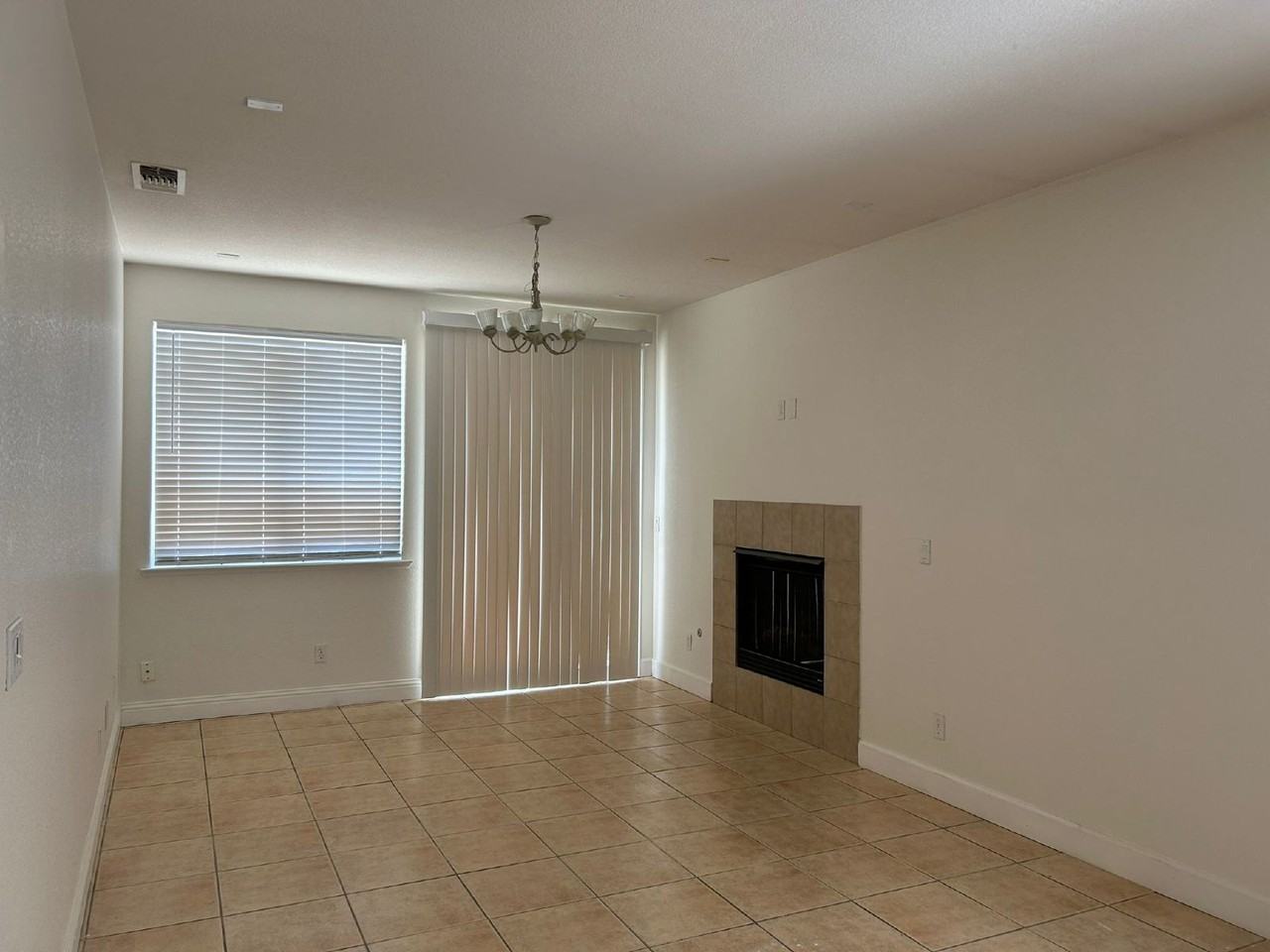 526 Beckman Way - Photo 2 of 6