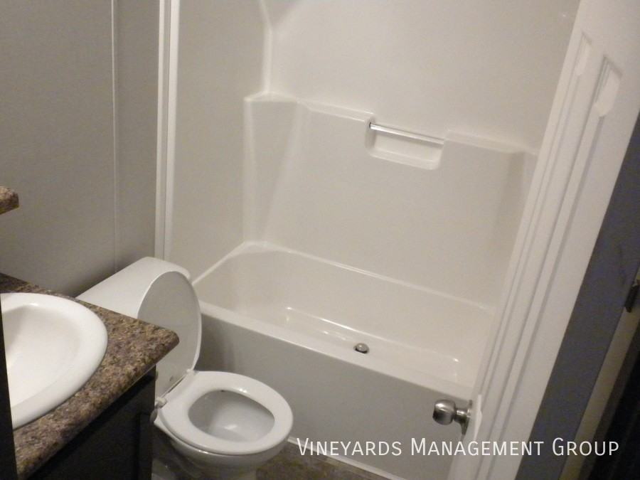 739 Auvil Dr - Photo 3 of 4