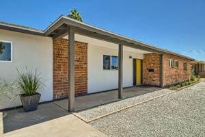 featured image of 1930 East Missouri Avenue