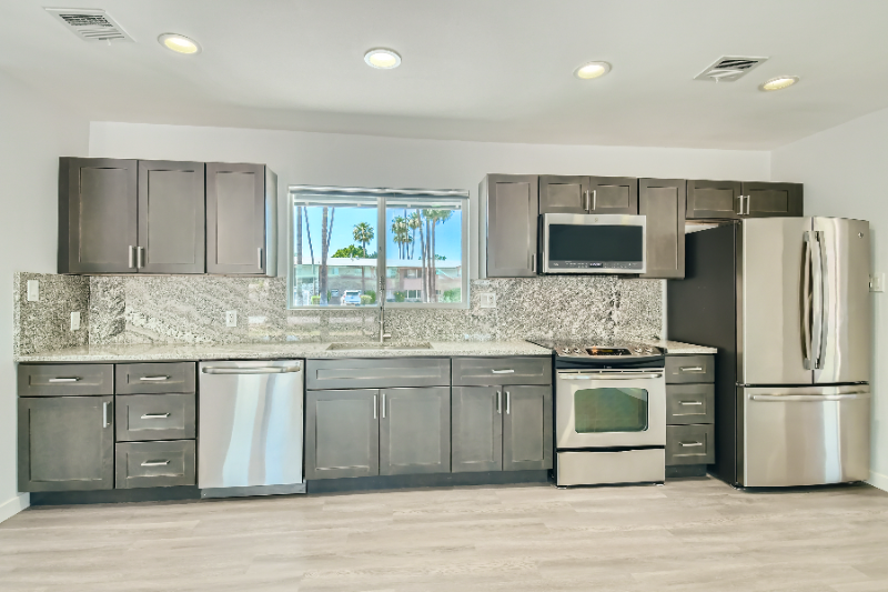 1930 E Missouri Ave - Photo 7 of 20