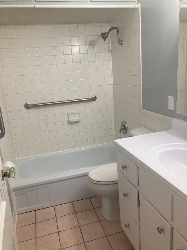 6768 Franklin St - Photo 3 of 5