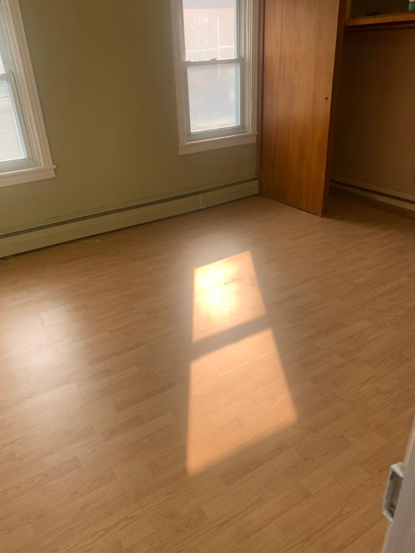 1348 Vienna St - Photo 3 of 39