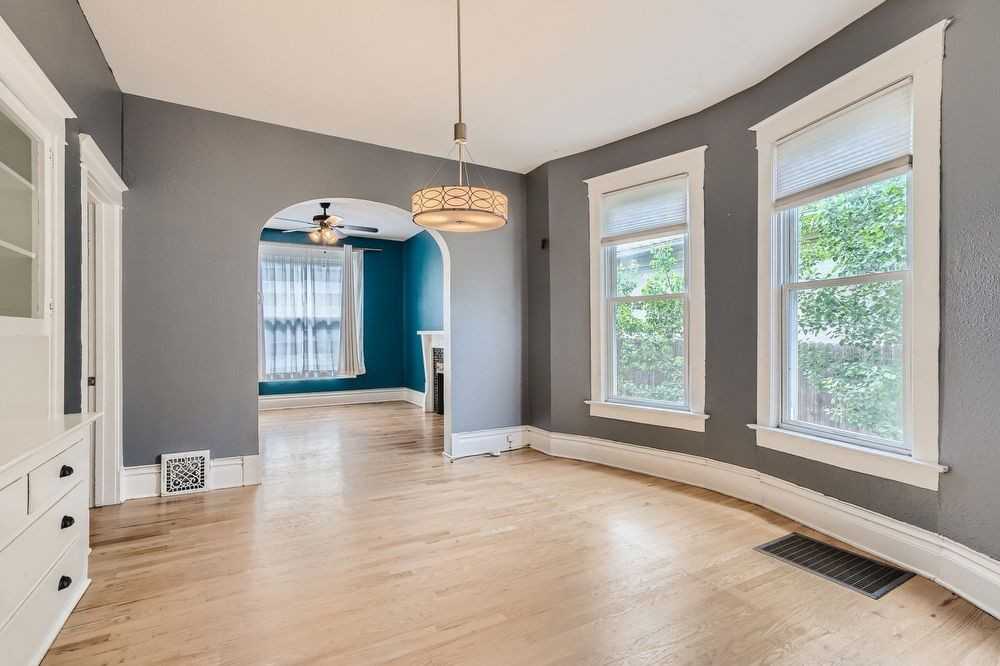 2919 N York St - Photo 3 of 11