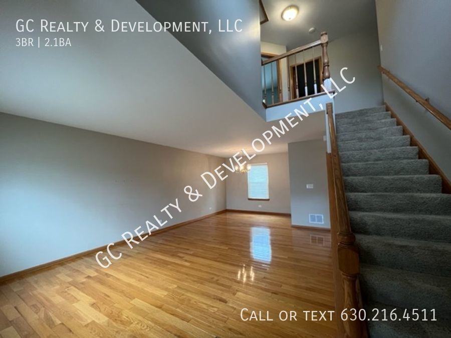 652 Green Meadow Ln - Photo 2 of 24