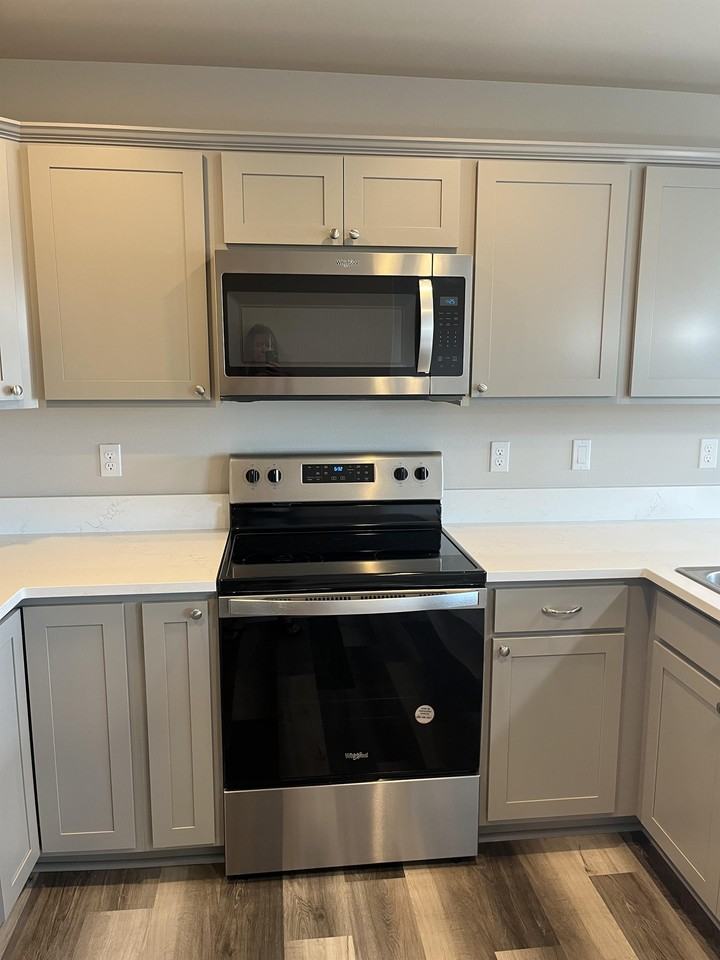 610 Mead Avenue - DUnits A-D #D - Photo 2 of 24
