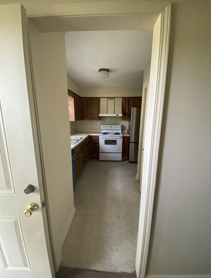 5211 Kimbark Woods Dr #1 - Photo 4 of 25