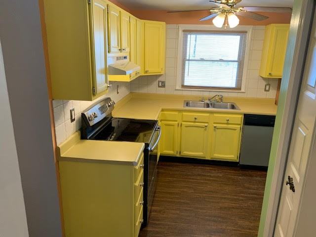 500 Hawleyton Rd #1 - Photo 3 of 11
