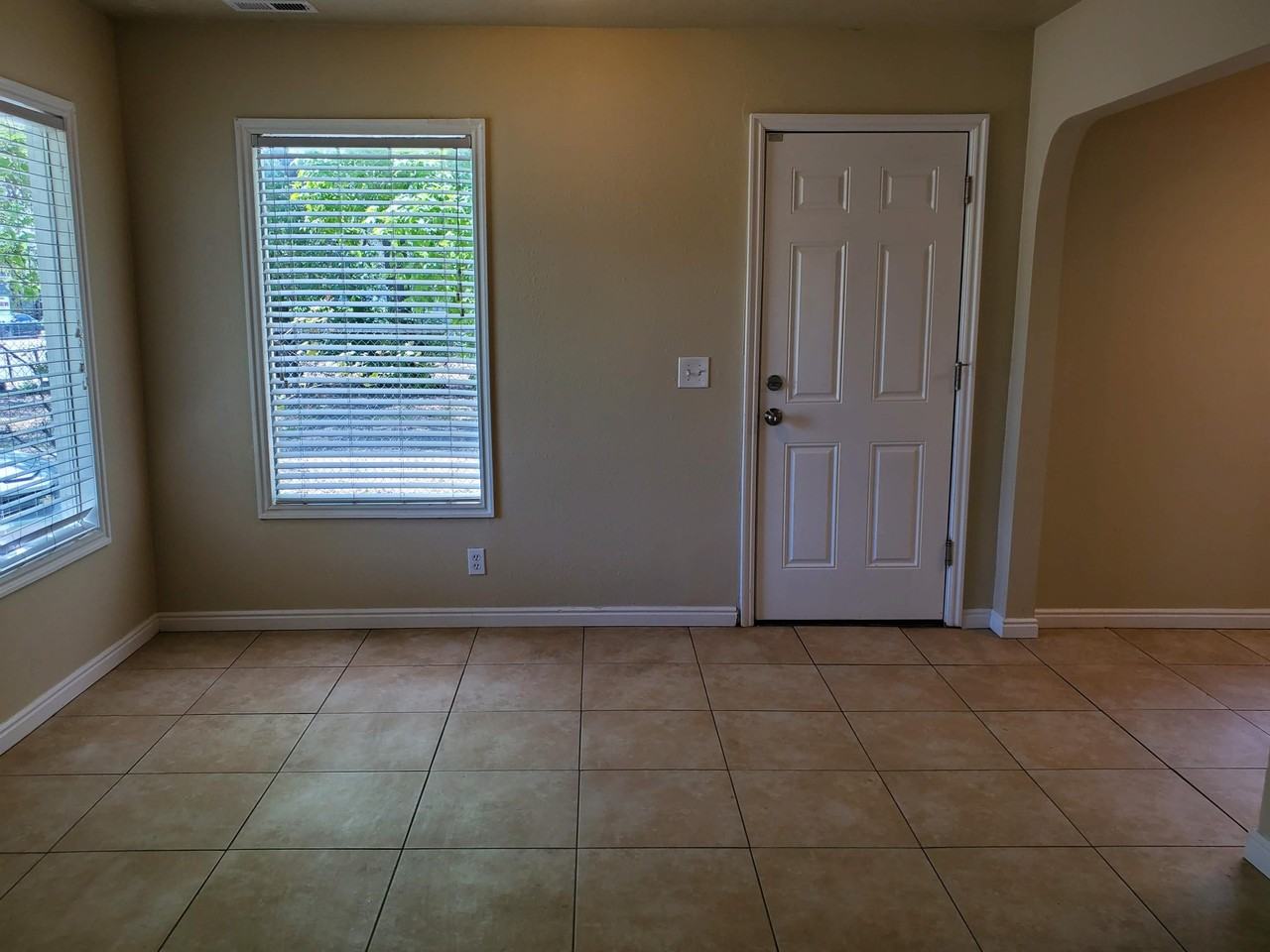 66 W Oakland Ave #A - Photo 3 of 16