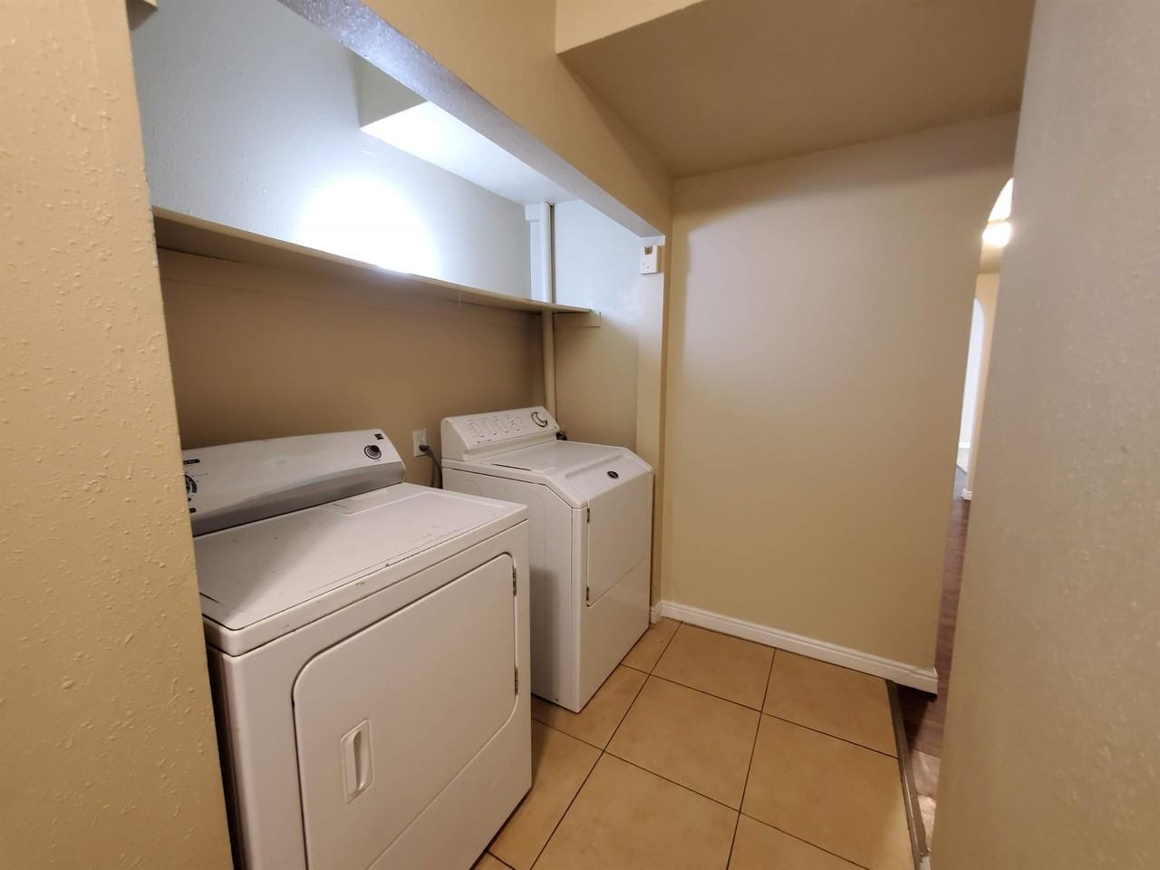 66 W Oakland Ave #A - Photo 6 of 16