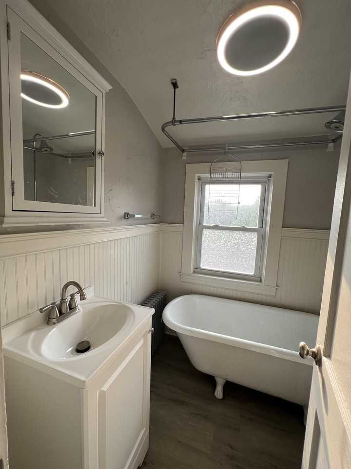 152 Providence Rd #152C - Photo 2 of 10