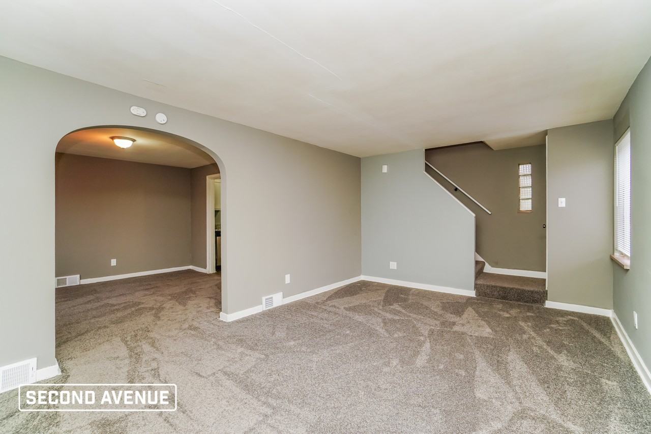 5728 Brinley Dr - Photo 4 of 23