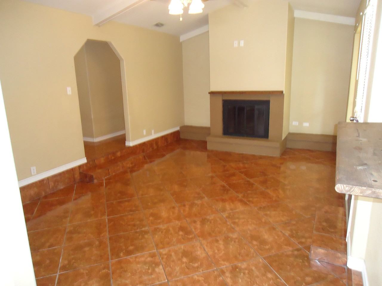 3004 Kiwi Ave - Photo 2 of 5