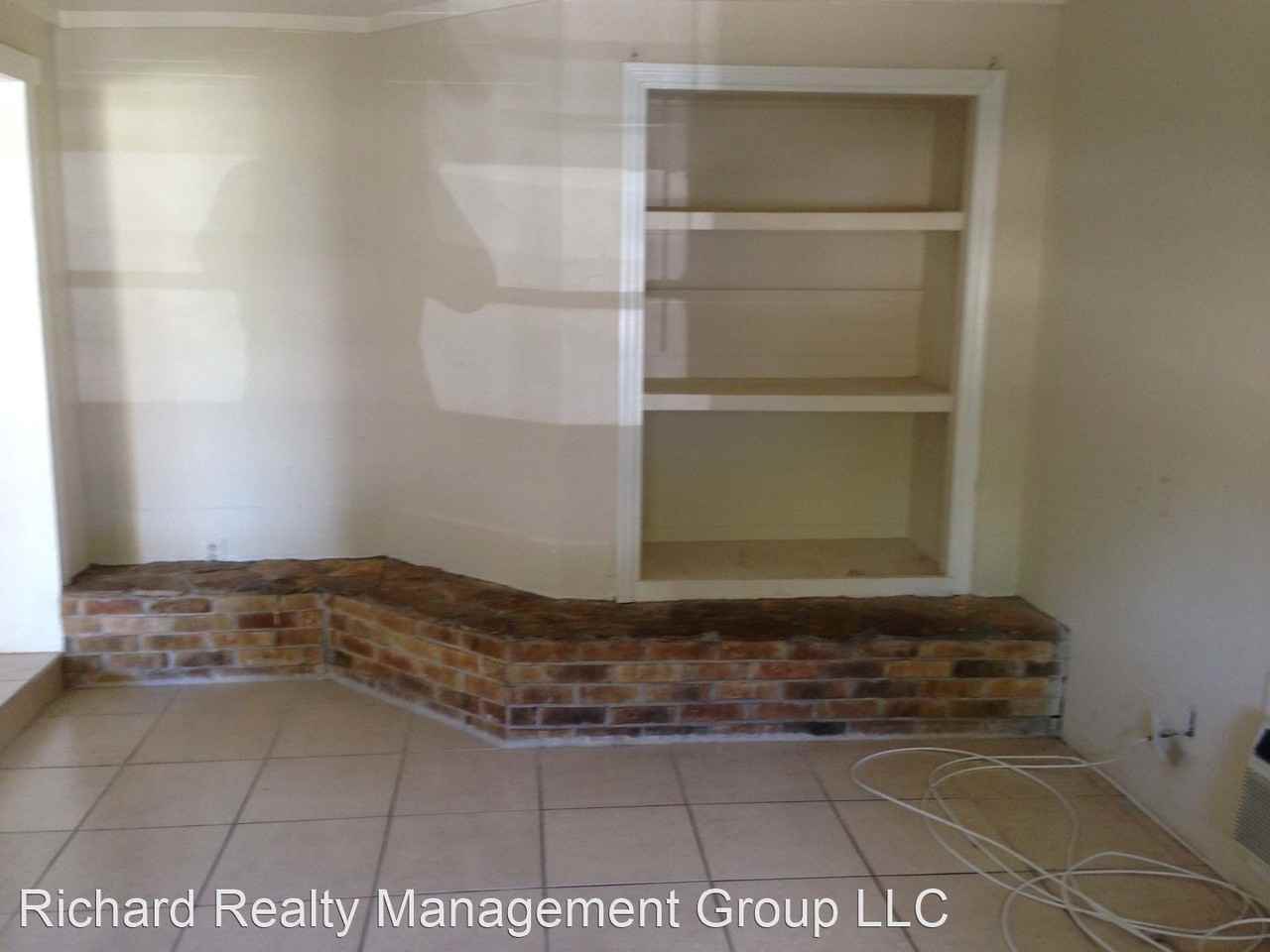 1084 Carnation Dr - Photo 3 of 5