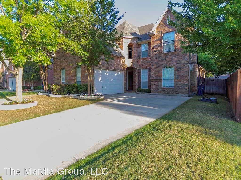 2202 Graystone Ct - Photo 2 of 33