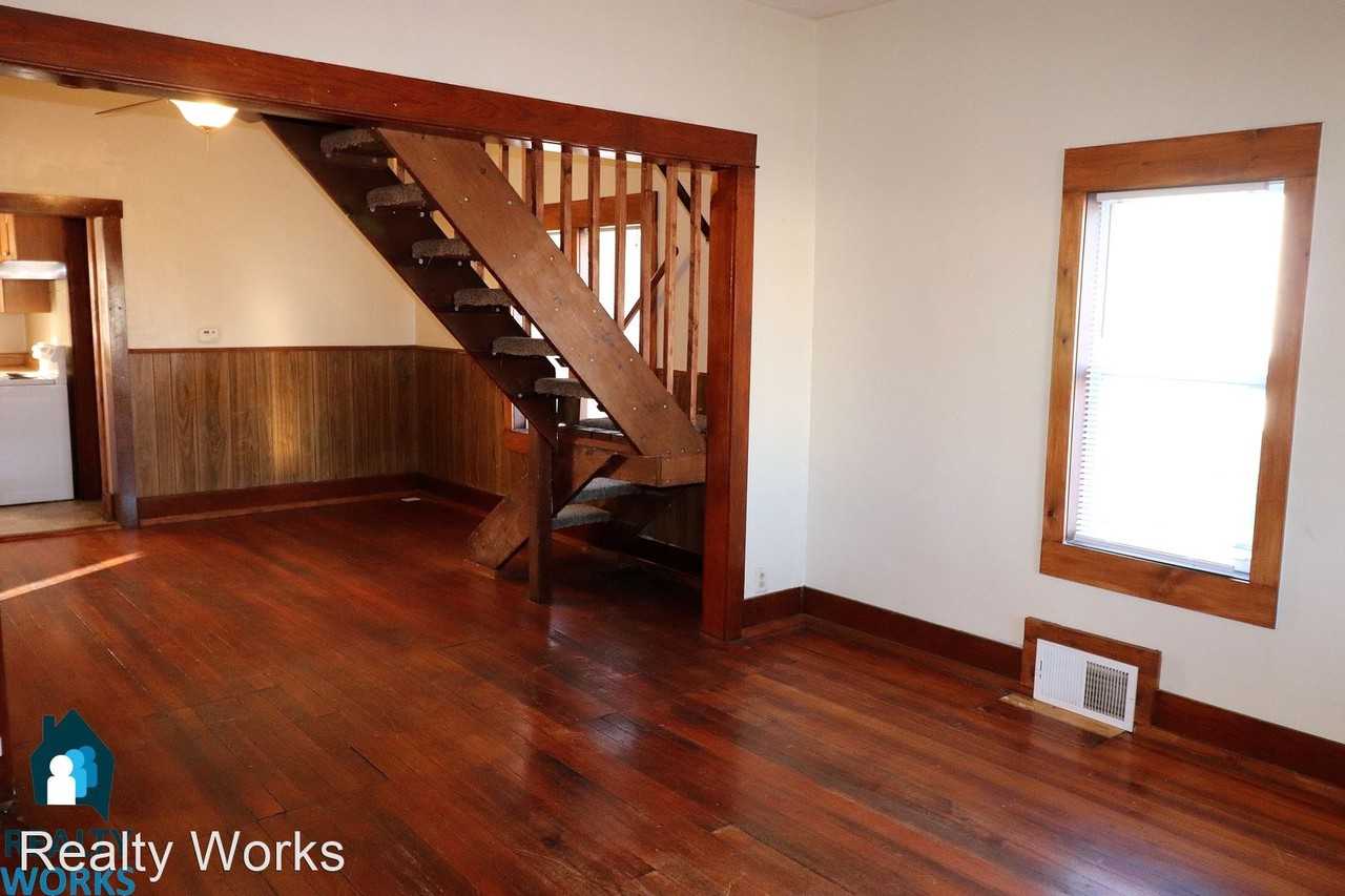 1021 N 9th St - Photo 2 of 14