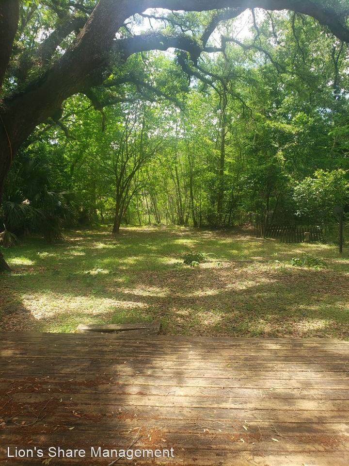 3719 Shoreline Dr - Photo 3 of 19