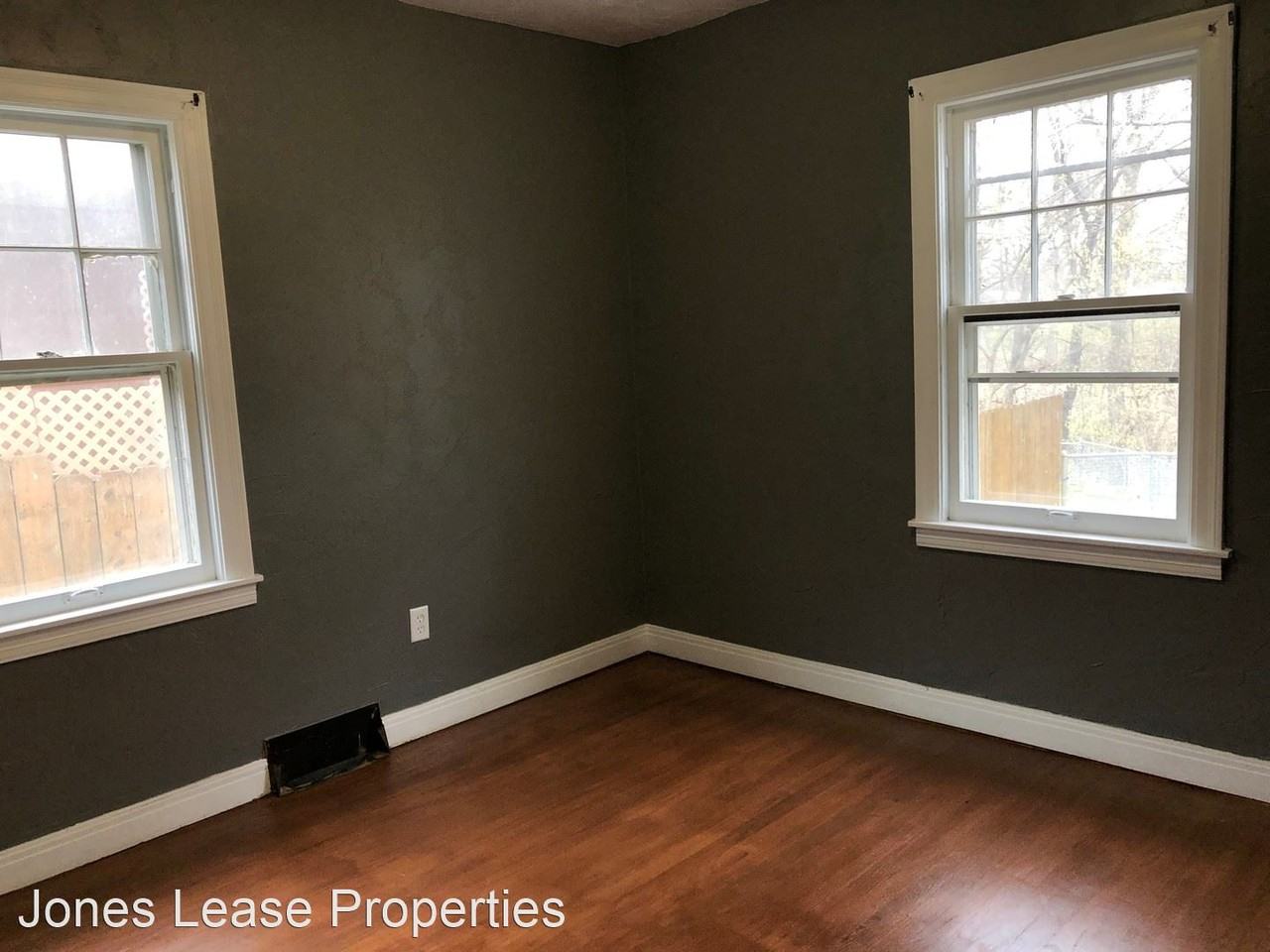 3104 4th Street A - Photo 3 of 7