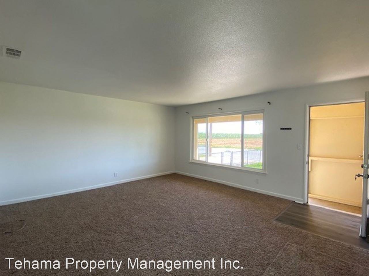 22090 Solar Dr - Photo 3 of 13