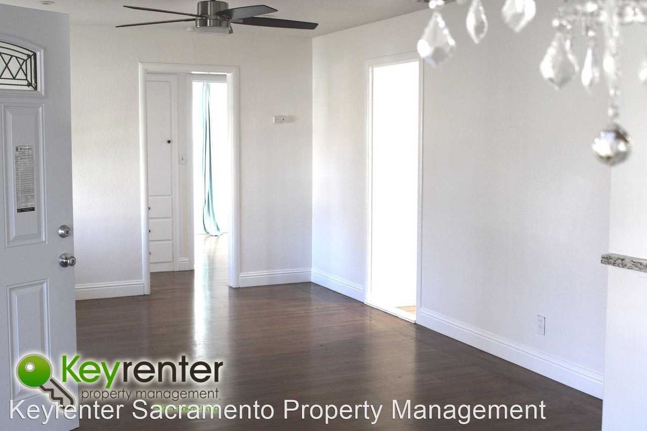 3668 57th St - Photo 3 of 16