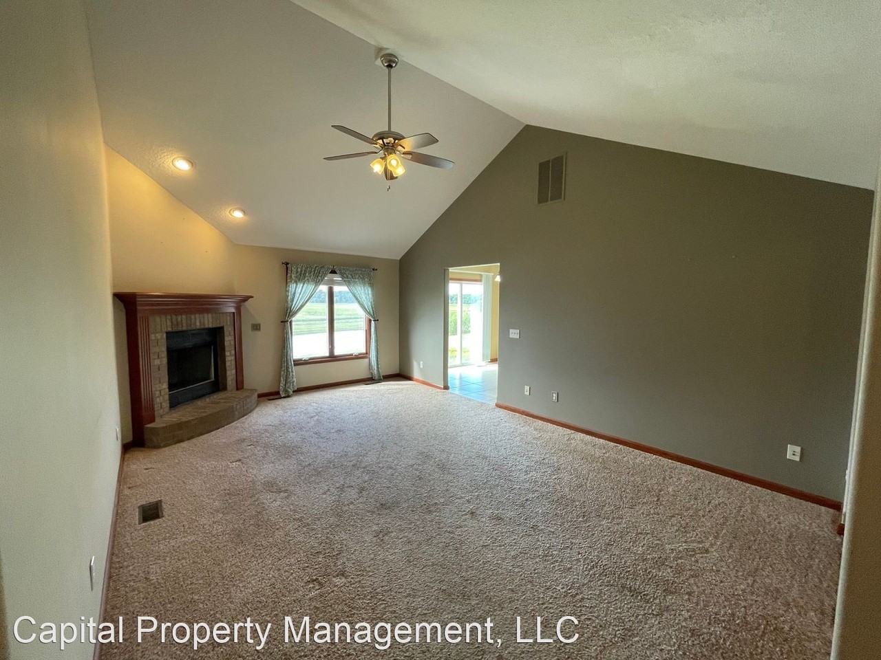 12523 Lanai Dr - Photo 3 of 23