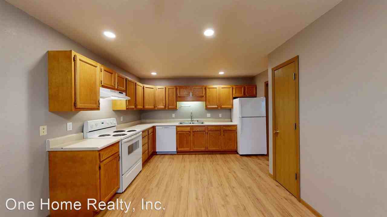 301 N Dogwood Apartments in Savannah, MO 64485 Zumper