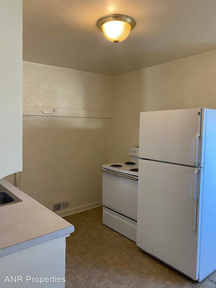 1626 N Arthur - Photo 3 of 8