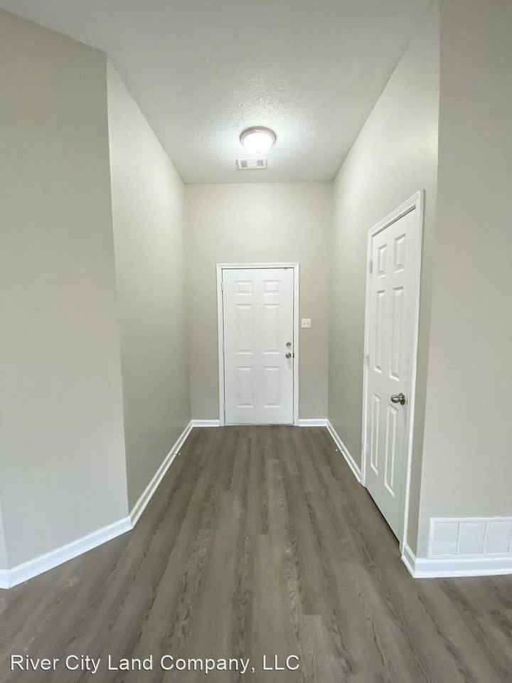 4381 Pecan Creek Cir - Photo 2 of 19