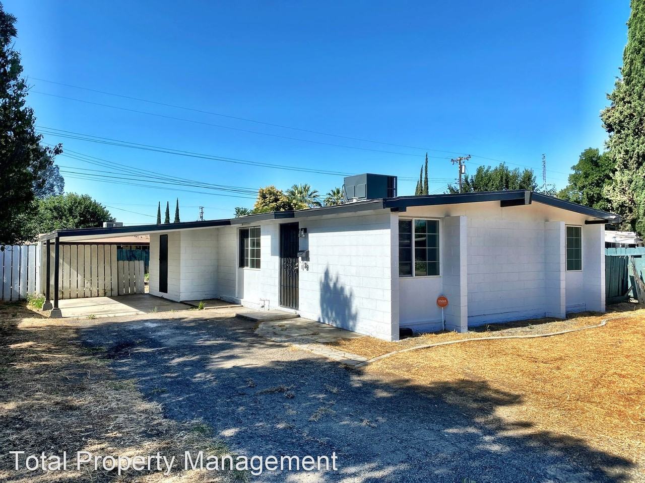 208 Plum St - Photo 3 of 14