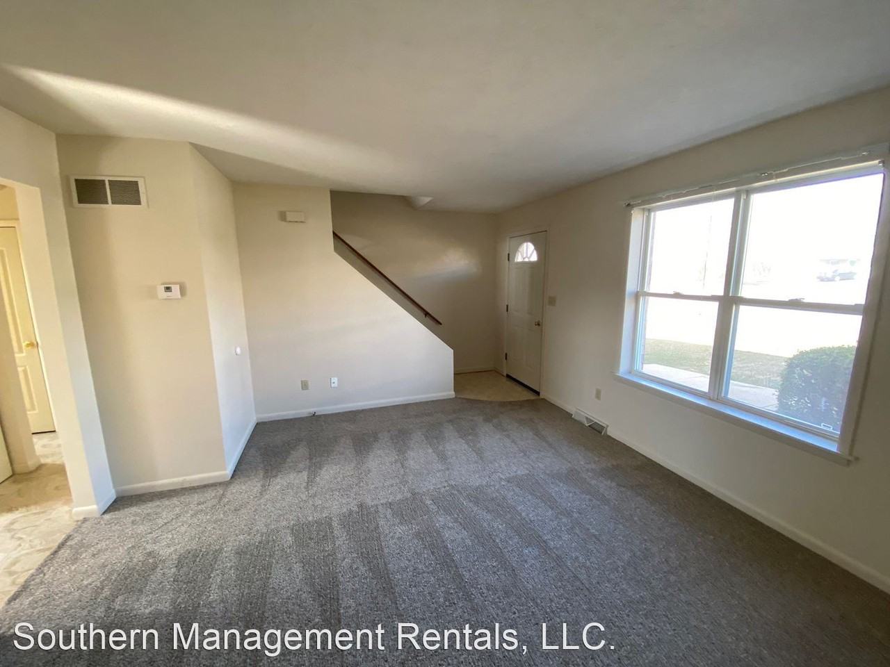 255 Ark Dr - Photo 3 of 13