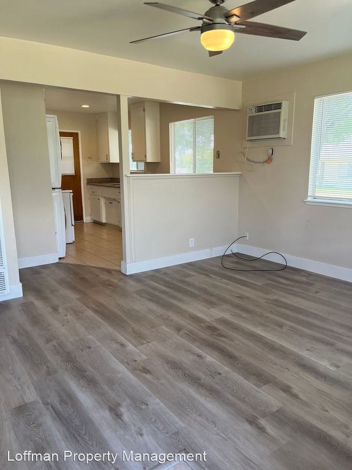 104 Grove St - Photo 3 of 9