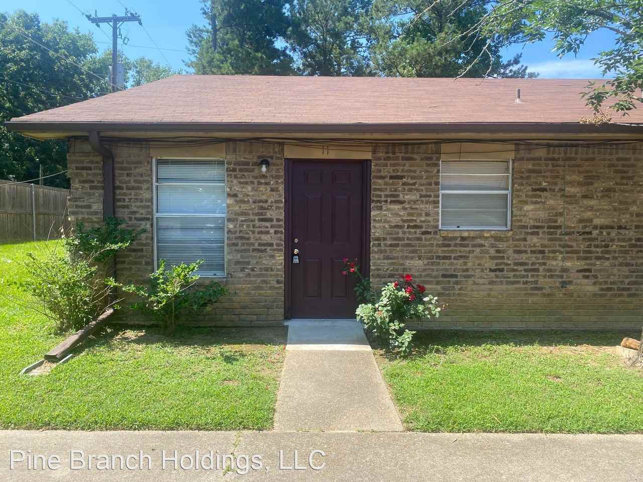 243 Lawrence Rd - Photo 3 of 3