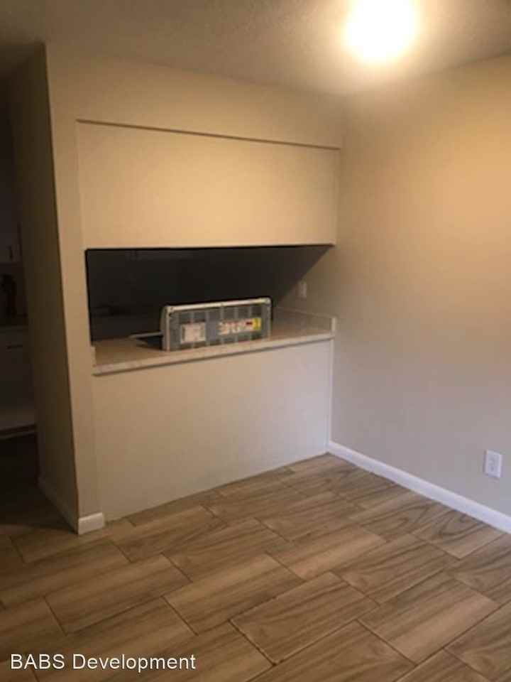 SE 29th St 5140 - 5140 SE 29th St. - Photo 2 of 15