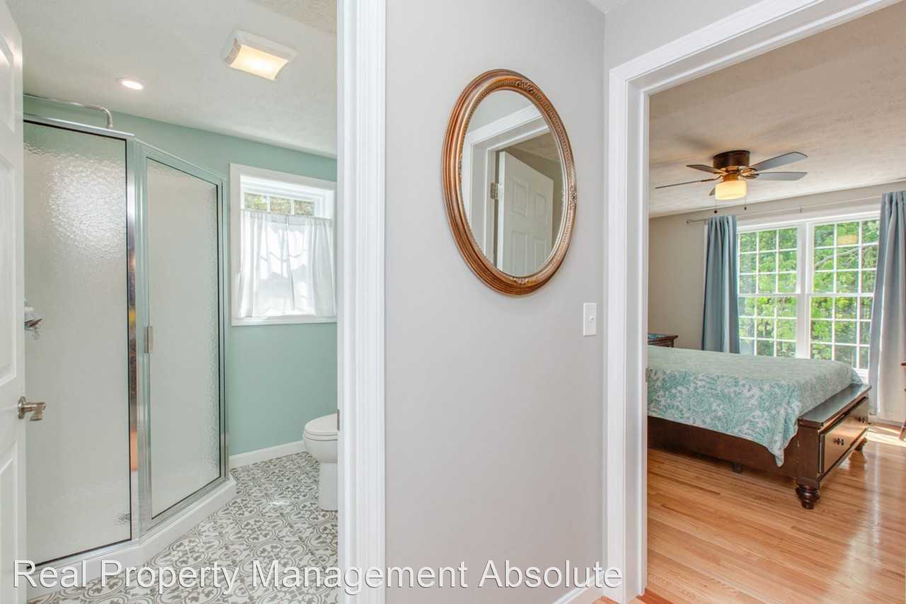 9 Rockbound Rd - Photo 2 of 50