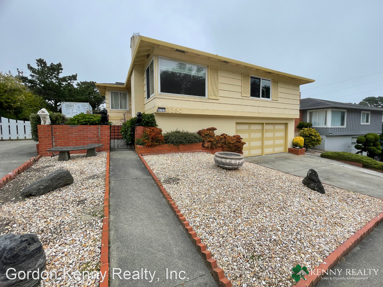 3390 Fleetwood Dr - Photo 2 of 37