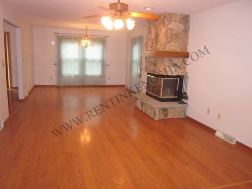 4800 68th St - Photo 2 of 10