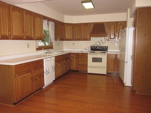 4800 68th St - Photo 3 of 10