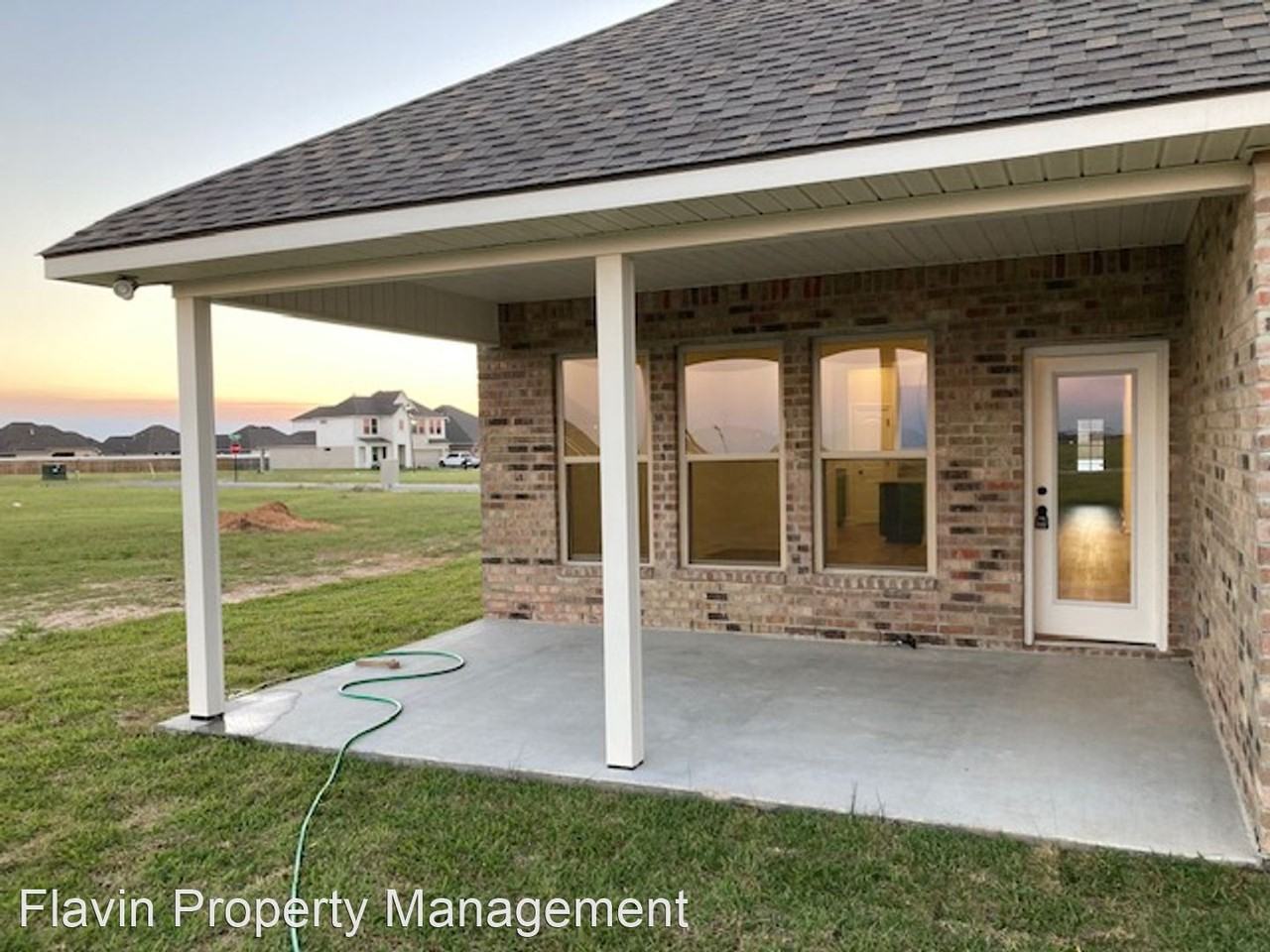 4487 Lakes Edge Dr - Photo 3 of 14